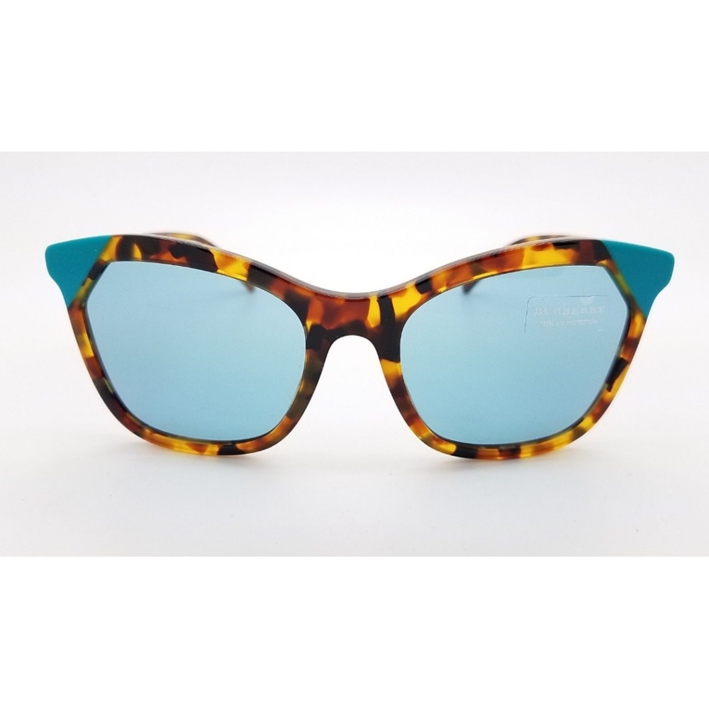 Burberry Sunglasses - Picture 7 of 8